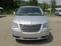 2010 Chrysler Town & Country Touring Photo 16