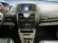 2011 Chrysler Town & Country Touring - L Photo 32