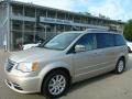 2012 Chrysler Town & Country Touring - L Photo 1