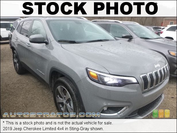Stock photo for this 2019 Jeep Cherokee Limited 4x4 3.2 Liter DOHC 24-Valve VVT V6 9 Speed Automatic